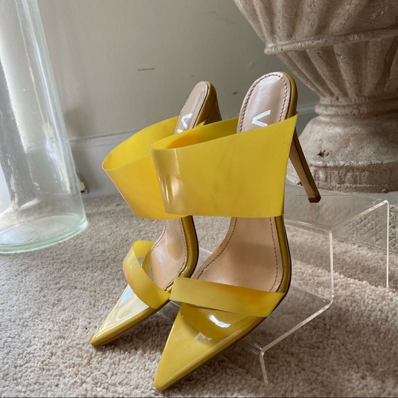 Vivi Yellow stiletto pointed toe mules sandals - Picture 3 of 11